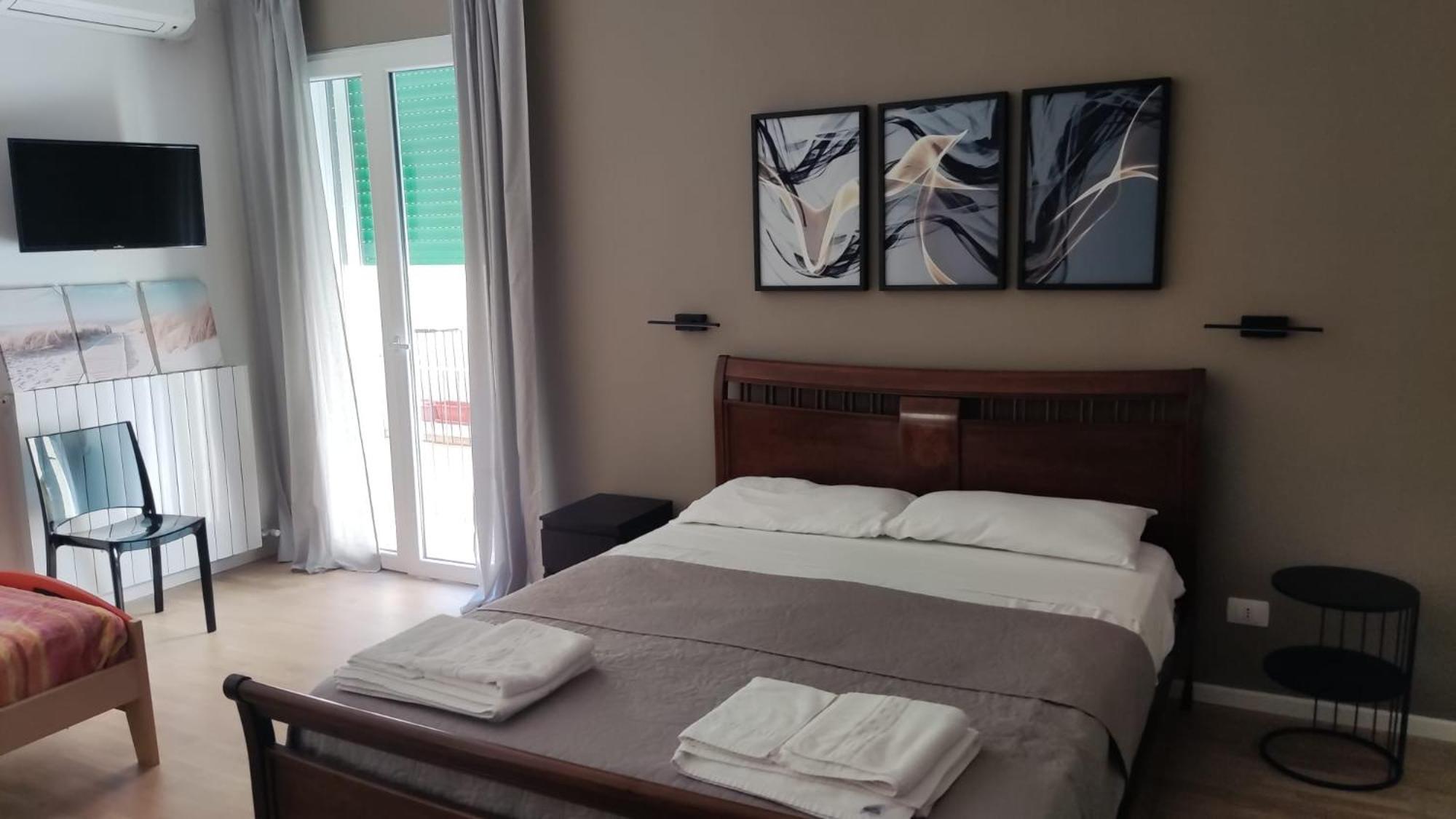 Dimora Rudiae Lecce Bed & Breakfast Exterior photo